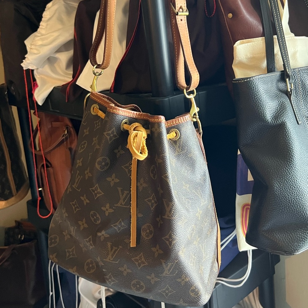 Louis Vuitton Petite Noe AR 0962